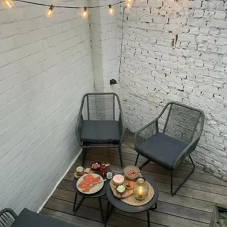 Beautiful Spacious In A Newly Renovated Old Townhouse * Ostenda